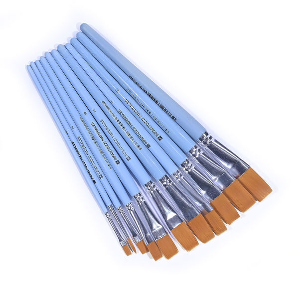 Imagen de PINCEL CHATO MANGO CELESTE MODELO NUMERO 6